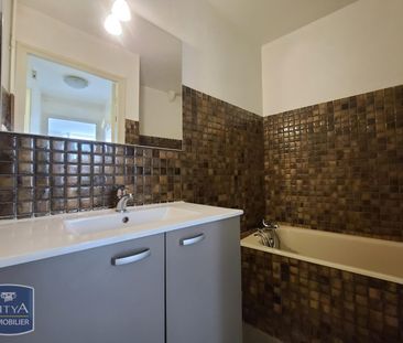 Location Appartement 1 pièce 31m² BRIVE LA GAILLARDE 19100 - Photo 2