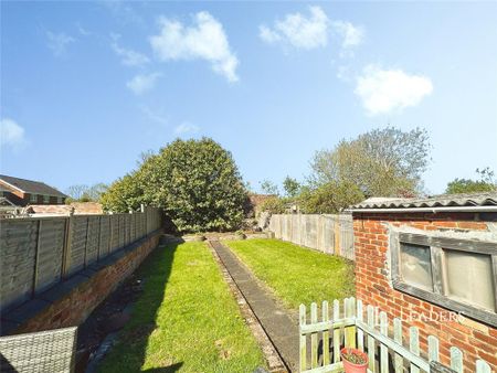 1 bedroom terraced house to rent - Photo 5