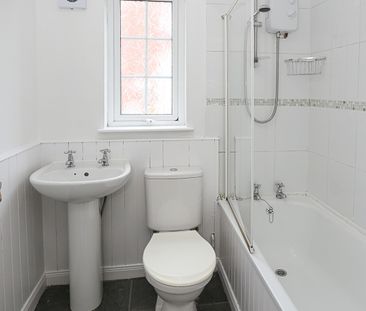 16 Manor Avenue, Bangor, BT20 3NG - Photo 3