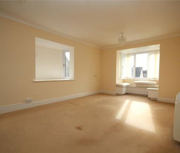 1 bedroom retirement property to rent - Photo 2