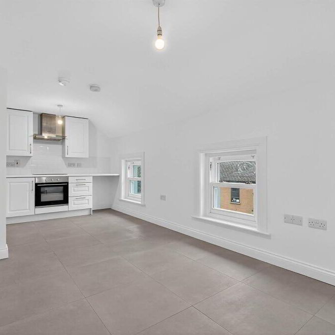 Apt 3, 51 53bridge Street, Lisburn, BT28 1XZ - Photo 1