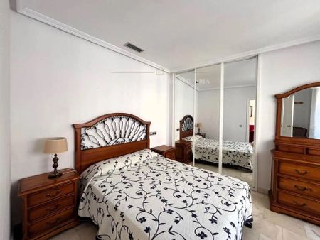 Piso de alquiler en Brocense, Barrio del Centro - Photo 5