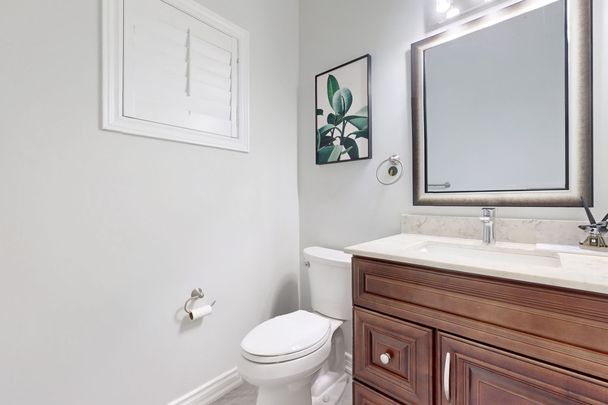 For Lease - 128 Selwyn Road, Richmond Hill, Ontario - Photo 1