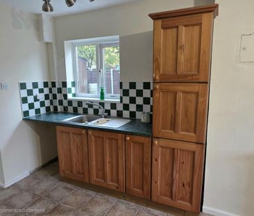 3 bedroom semi-detached house to rent - Photo 6