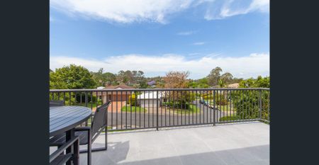 Charming Family Home with Spacious Backyard - Photo 2