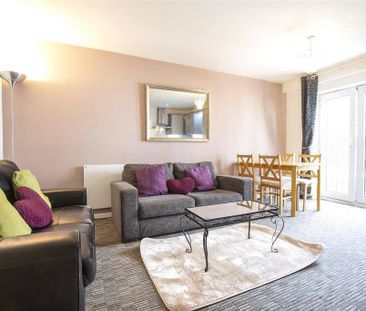 3 bedroom apartment to rent - Photo 3