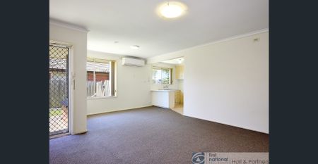 Spacious Unit - Photo 2