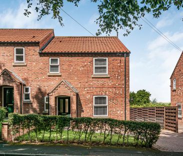 3 bedroom semi-detached house to rent - Photo 1