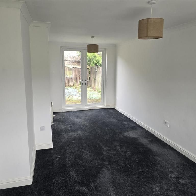 2 bedroom semi-detached house to rent - Photo 1