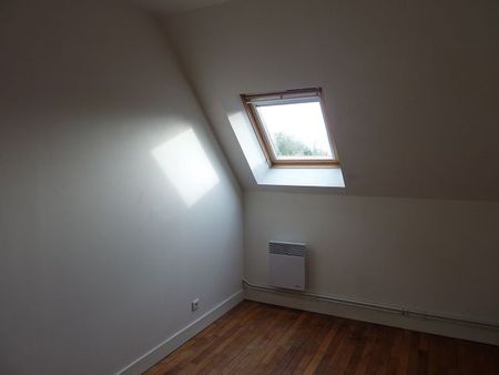 Location Appartement 3 pièces 53m² LA FLECHE 72200 - Photo 2