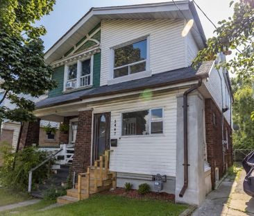 For Lease - 2467 Gerrard Street, Toronto, Ontario - Photo 4