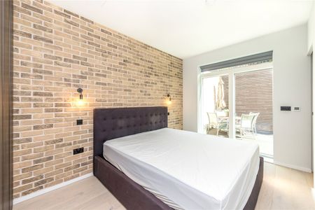 Nightingale Lane, Clapham South, SW12, London - Photo 2