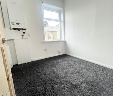 3 bed terraced house to rent in Laithe Street, Burnley, BB11 - Photo 6