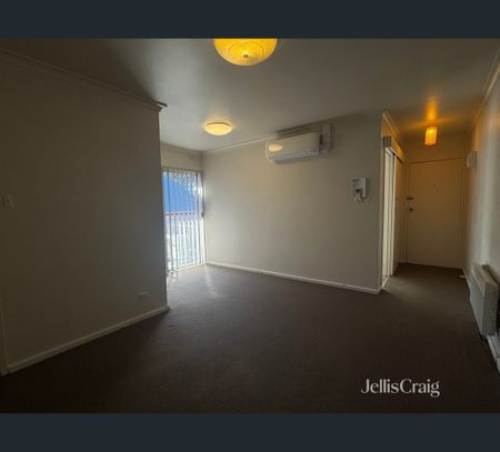 5/86 Flinders Street, Thornbury, Vic 3071 - Photo 3
