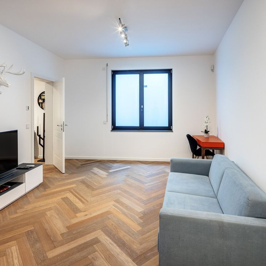 Luxury property in prime location in Solln for rent - Photo 1