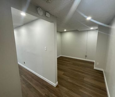 Deluxe One Bedroom Apartment - Photo 1