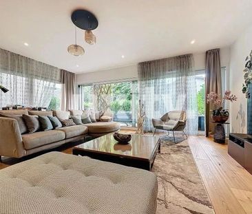 Beautiful contemporary villa in Vessy - Photo 2