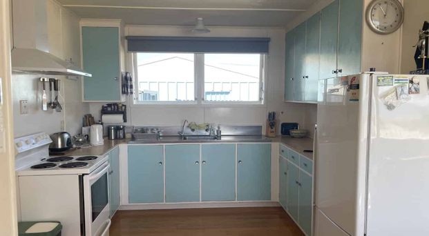 Short term beach front living - Photo 1