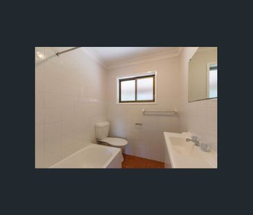 Neat and Tidy Two Bedroom Unit - Photo 6