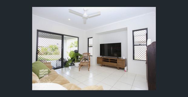 Immaculate Home - Photo 1