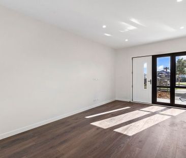 Beautiful 3 Bedroom Hoiuse in Totara Park - Photo 1