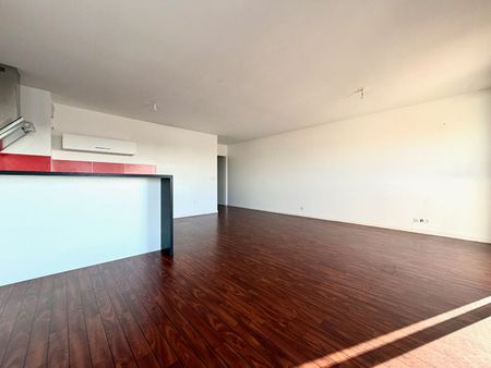 Location Appartement 4 pièces 87m² BREST 29200 - Photo 2