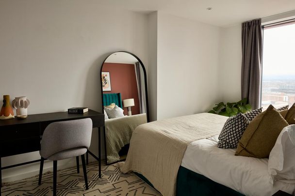 3 bedroom flat to rent - Photo 1