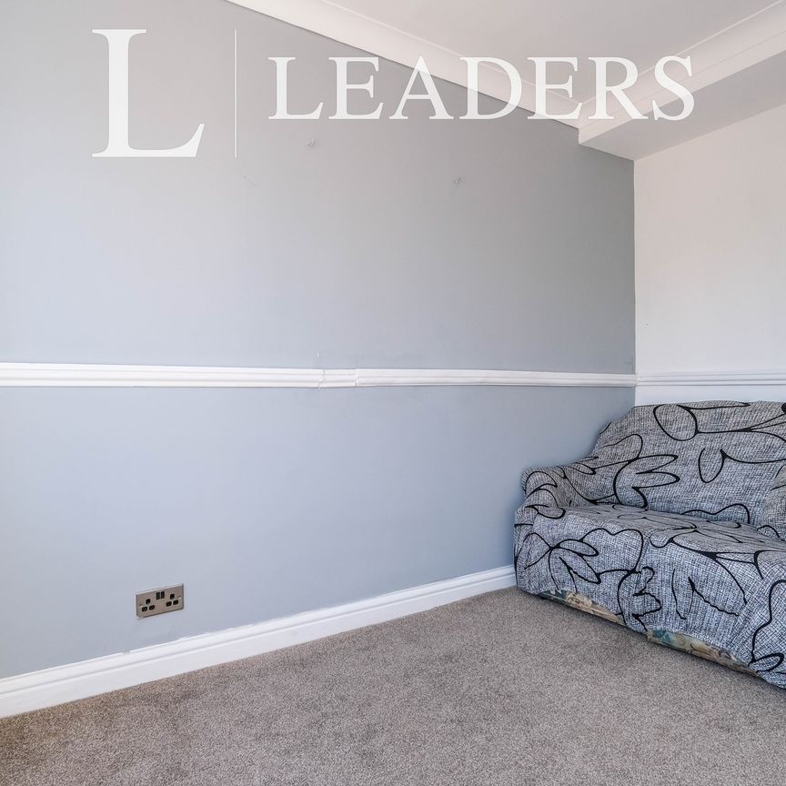 3 bedroom house to rent Brinkhill Crescent, NG11 - Photo 1