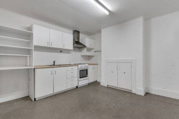 14-bedroom shared unit / apartment, Level , Mackinnon Parade - Photo 1