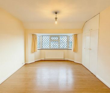 3 bedroom House To Let Total Size: 991 SQ FT - Photo 5