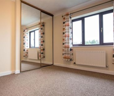2 bedroom semi-detached house to rent - Photo 6
