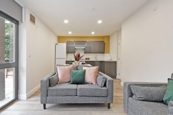 2 bedroom apartment to rent - Photo 1