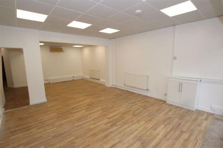 Property to rent - Photo 2