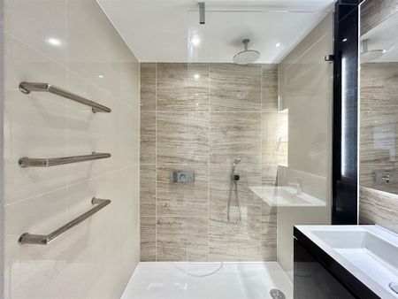 Newcastle Place, London - Photo 3