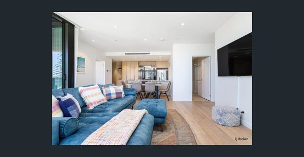 "The Hemingway" - Luxury Ocean View Apartment - Photo 1