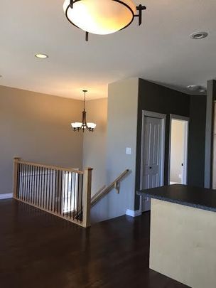 Martensville - 3 Bedroom/2 Bathroom - 112 Hiebert Cres - Photo 1