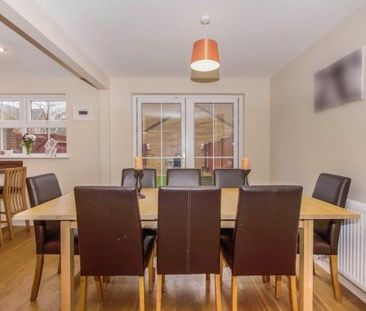 1 bedroom in a house share to rent - Photo 3