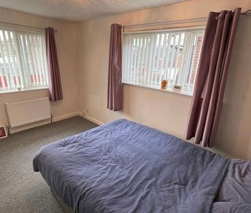 1 bedroom semi-detached house to rent - Photo 2