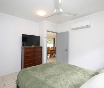 Rare Find - Two Ensuites plus third Bathroom - Single Bay Shed - Se... - Photo 5