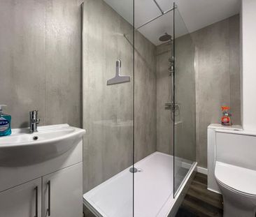 Warton Terrace, Newcastle Upon Tyne - Photo 2