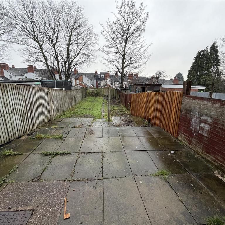 3 bedroom terraced house to rent - Photo 1