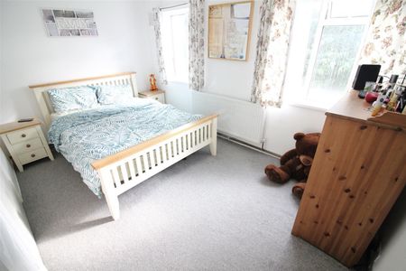 Church Lane, Kingsbury, London - Photo 5