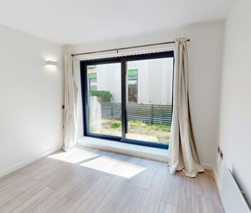 Flat to rent on - Photo 5