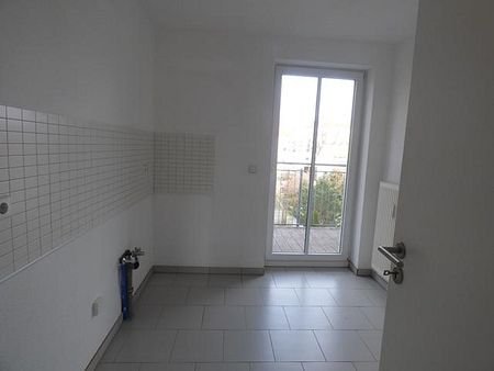 Gemütliche 3-Zimmer-Wohnung mit großem Balkon in Neue Neustadt! - Foto 2