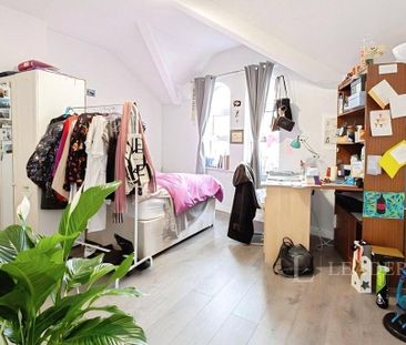 4 bedroom flat to rent - Photo 6