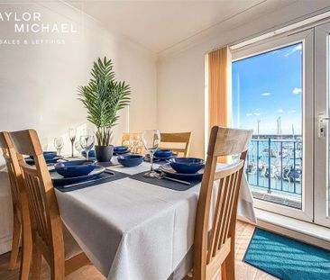 4 bedroom flat to rent - Photo 2