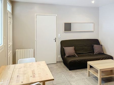 Appartement à louer - REIMS- RUE DE CERNAY. - Photo 3