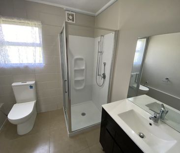 Tidy 2 bedroom unit! - Photo 6