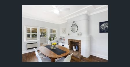 Waterviews - two bed house plus large enclosed verandah - Photo 3