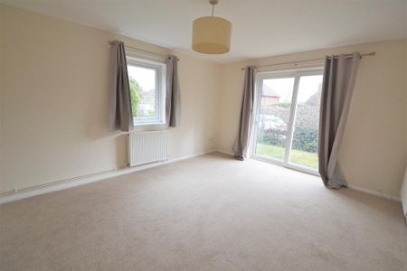 2 bedroom semi-detached house to rent - Photo 5